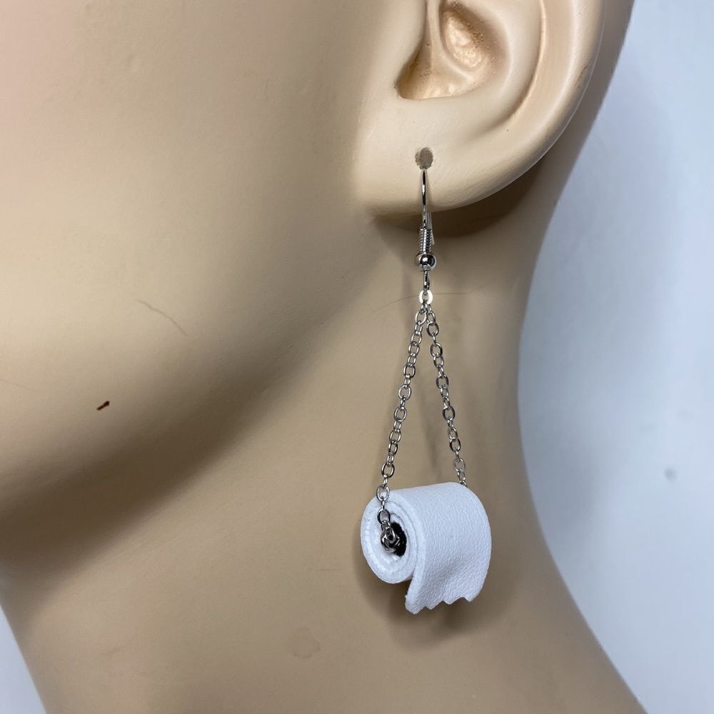 Funny Toilet Paper Earrings - Picture 2 of 4
